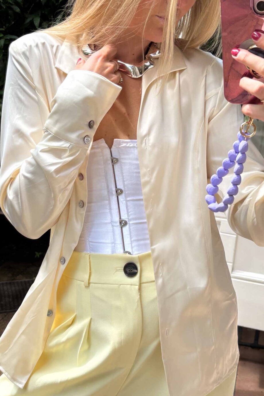 Crème de seta silk pearl button blouse