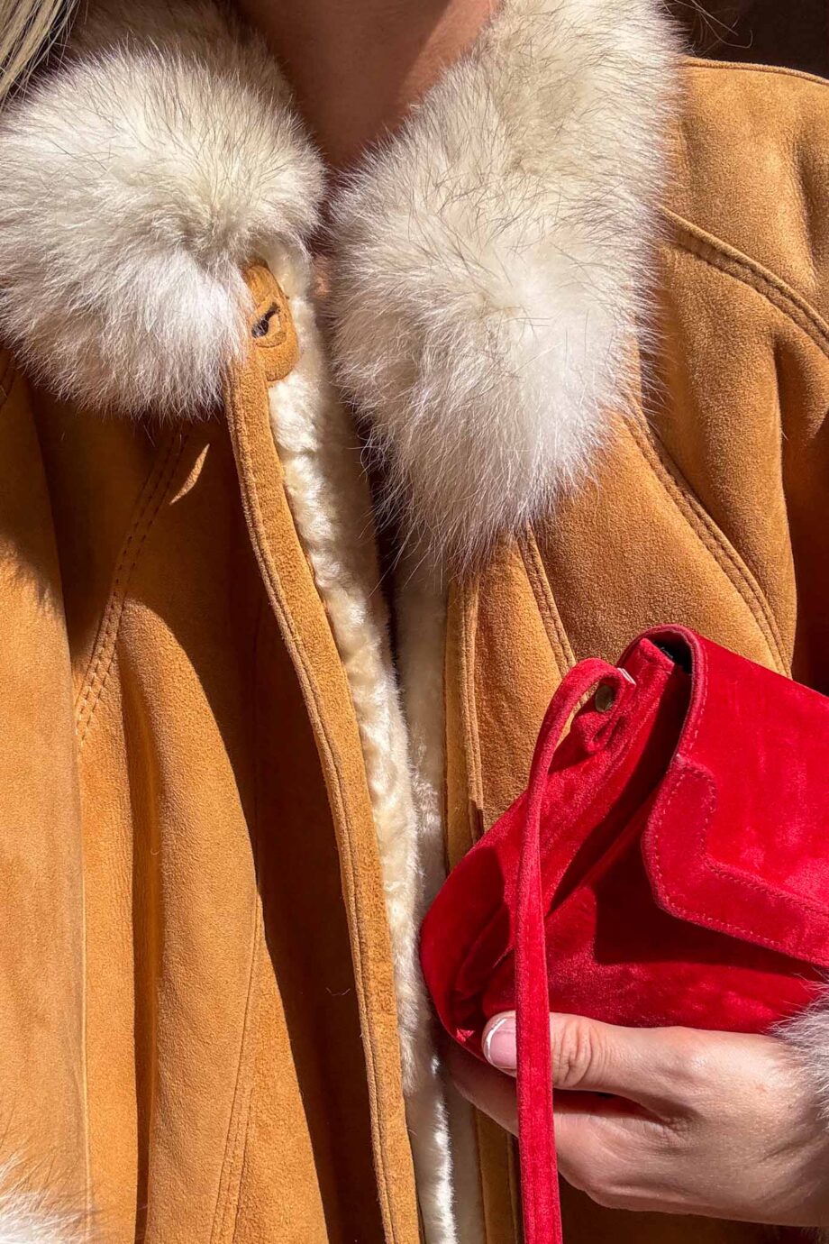 La Dolce vita luxe suede lammy cape