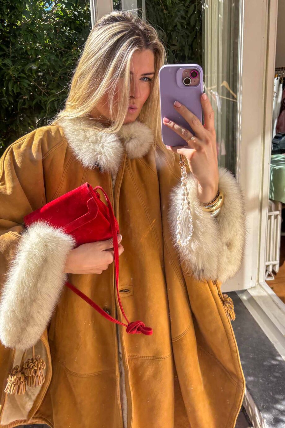 La Dolce vita luxe suede lammy cape