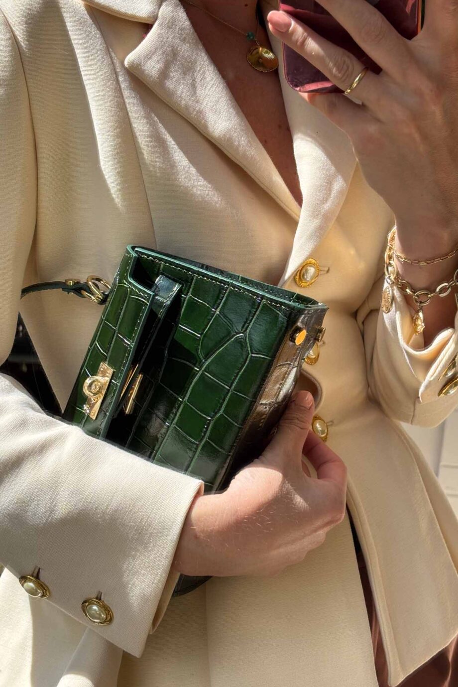 The June crocro Parisian bottle green leather it bag