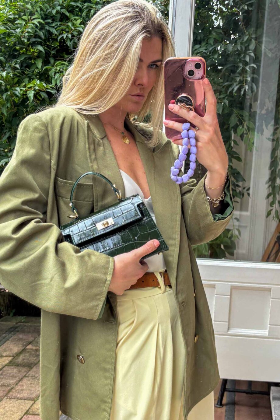 Olive hour in a linen oversized blazer