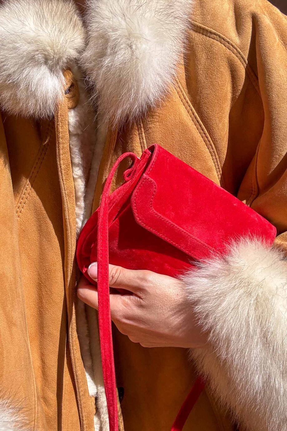 La Dolce vita luxe suede lammy cape