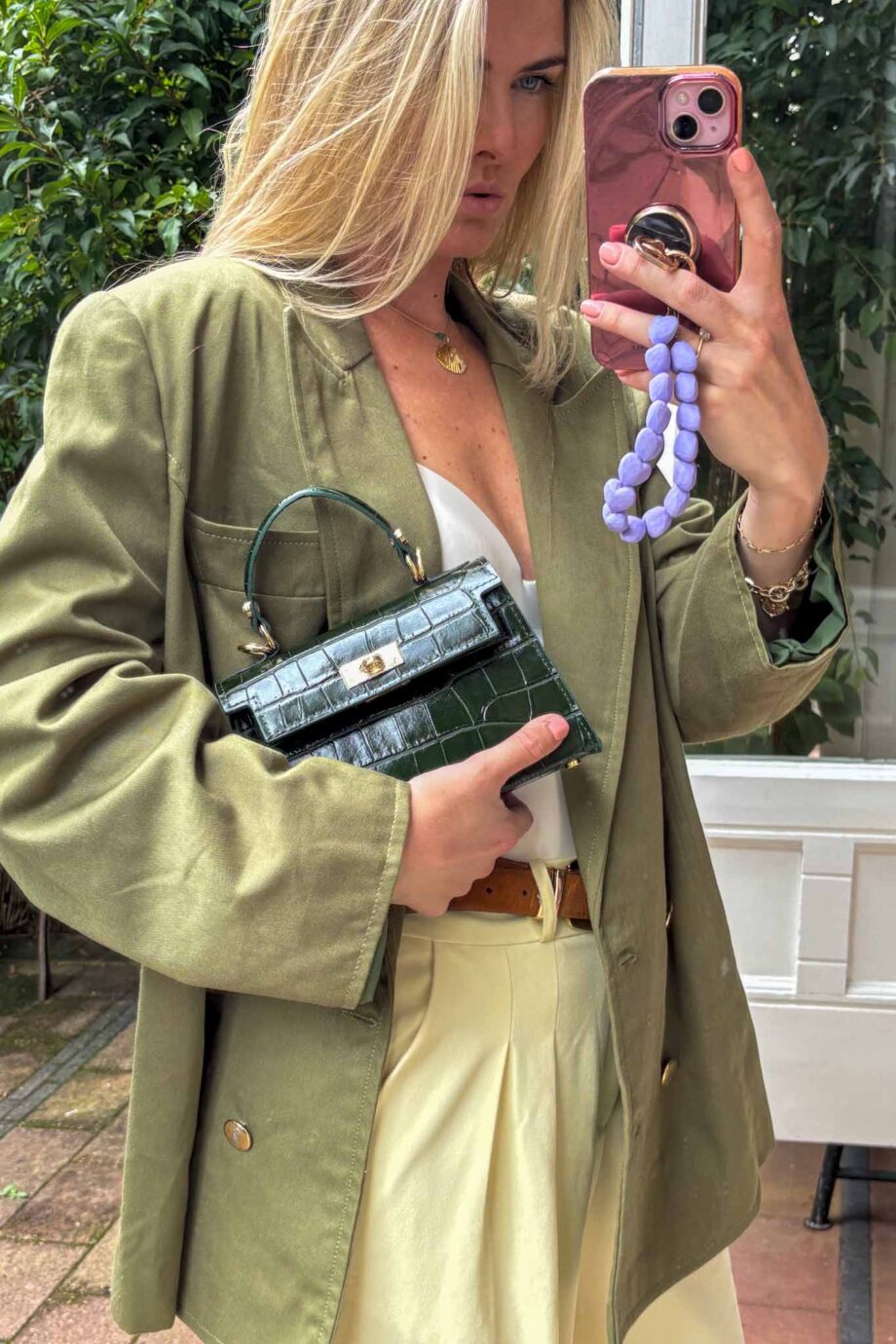 Olive hour in a linen oversized blazer
