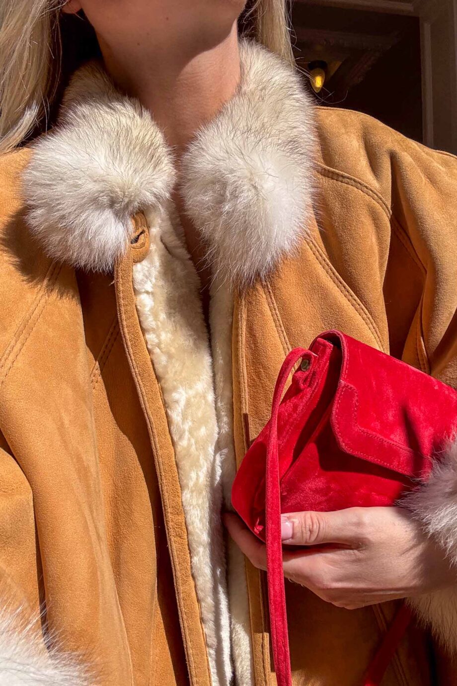 La Dolce vita luxe suede lammy cape