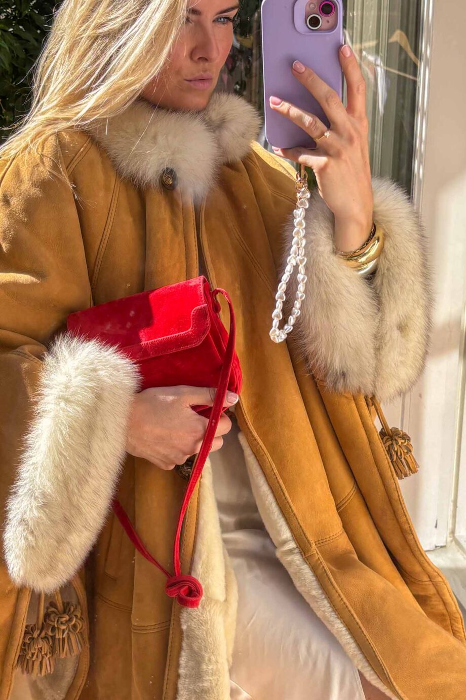 La Dolce vita luxe suede lammy cape