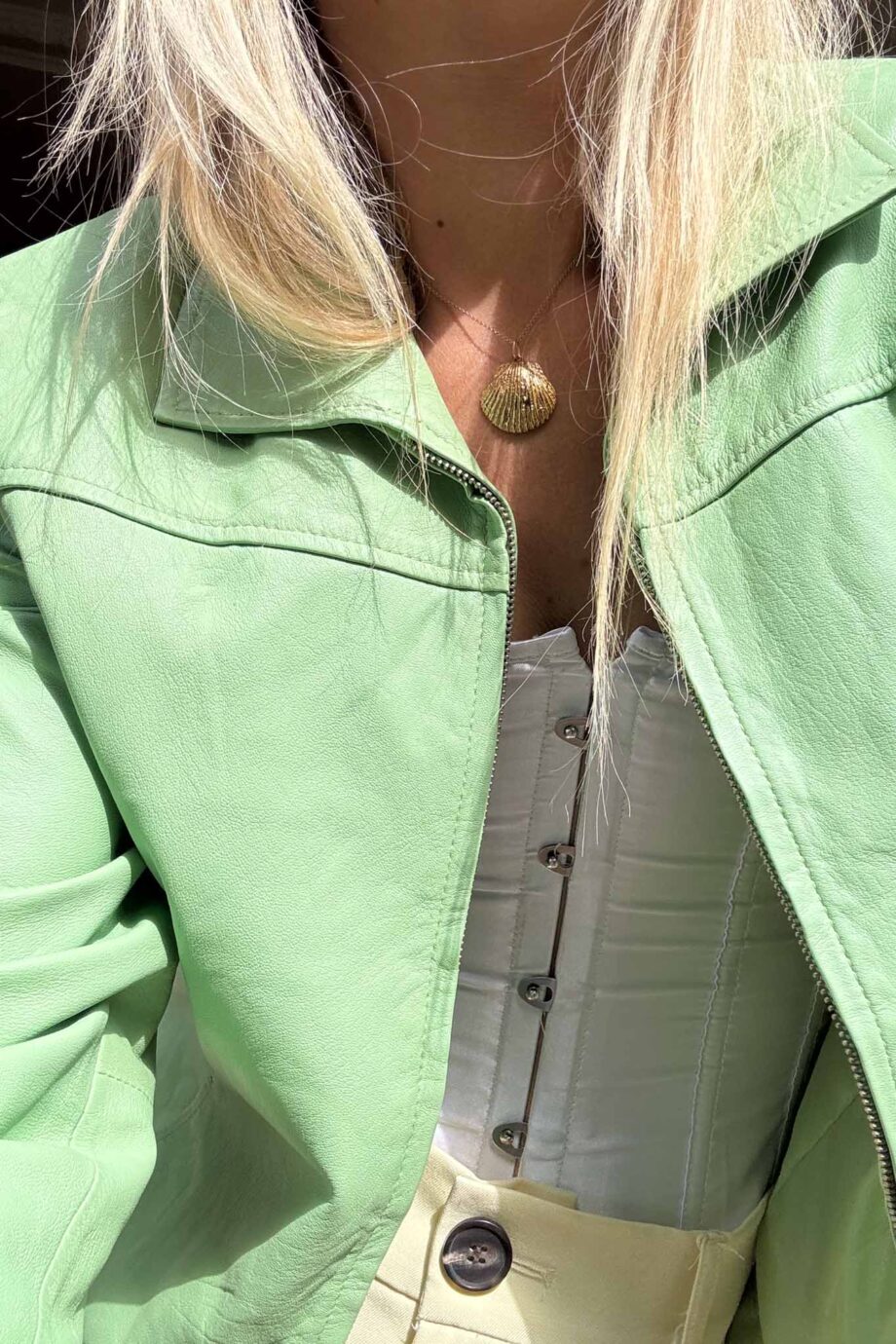 Lime line leather jacket ’90s sleek