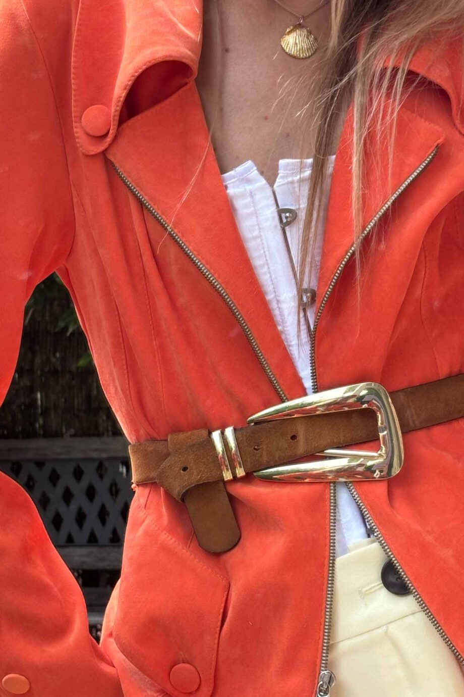 Sunkissed velvet jacket ’60s modern chic