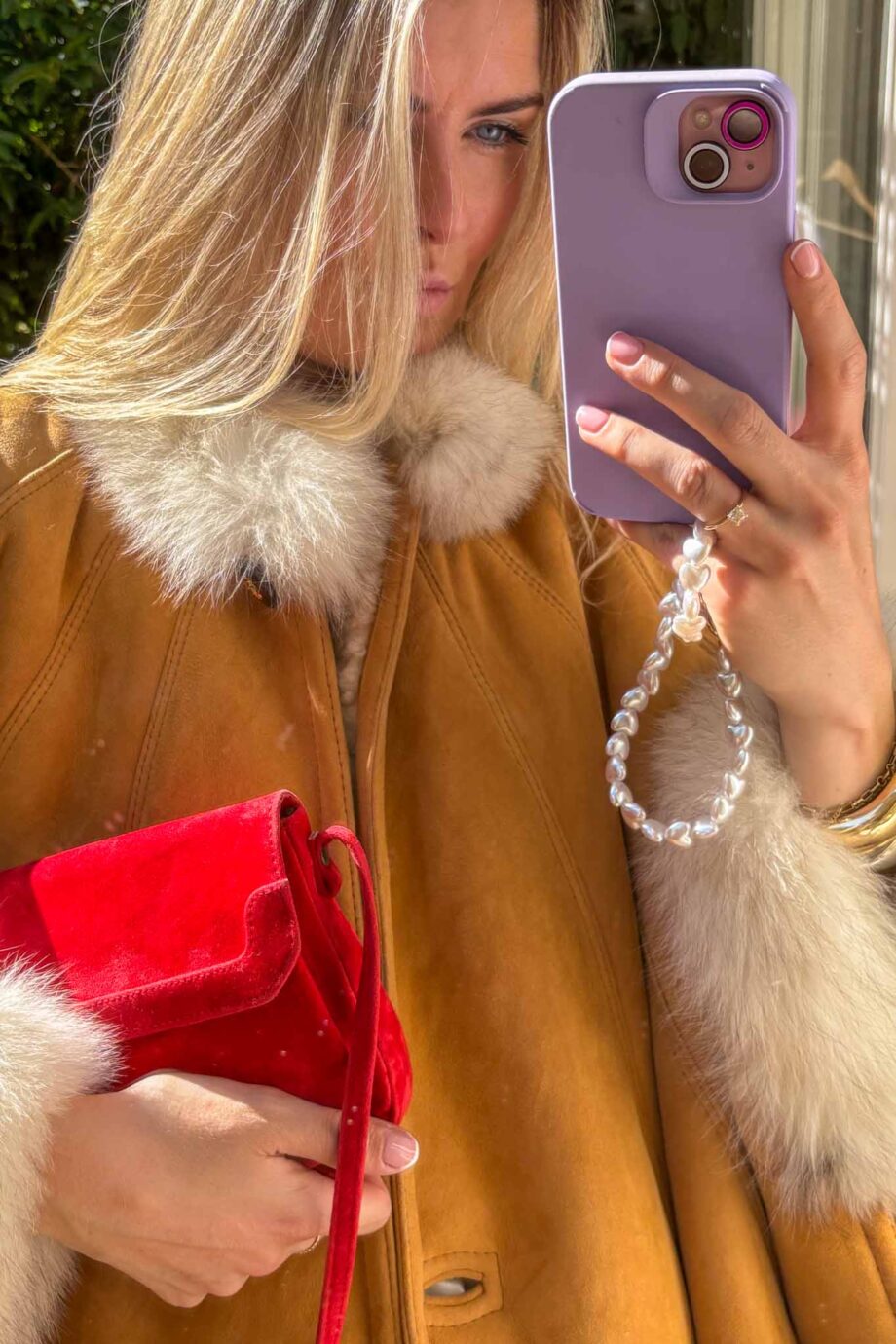 La Dolce vita luxe suede lammy cape