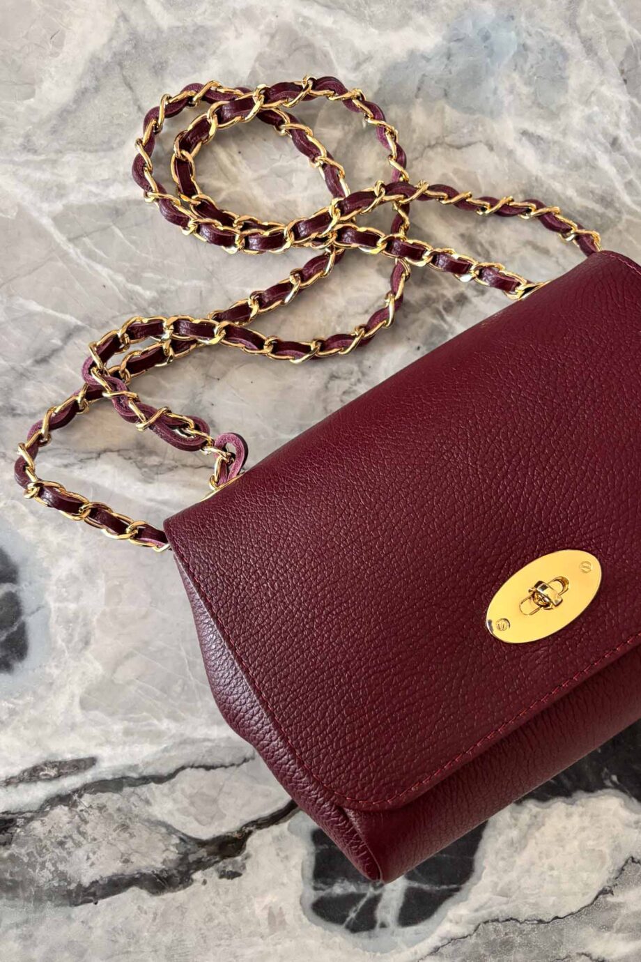 Chic Amalfi coast leather bag 