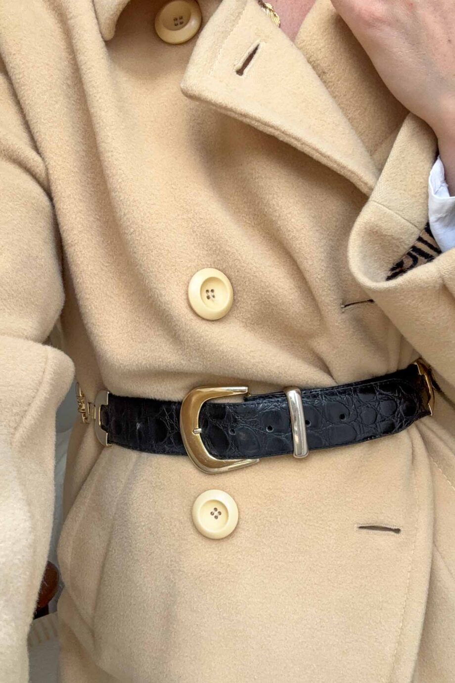 The blushing classic wool coat