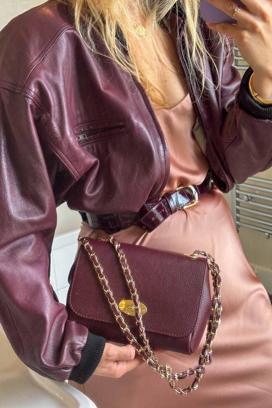 Chic Amalfi coast leather bag 